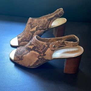 Joan & David Circa Luxe Lizard slingback Sandals!
